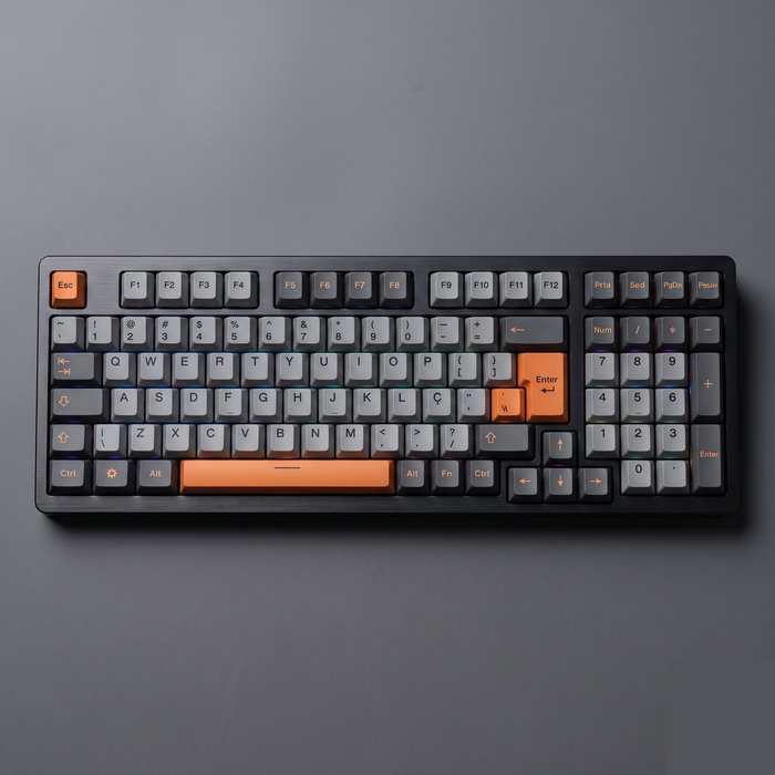 Teclado mecânico completo com bloco numérico e layout brasileiro ABNT2